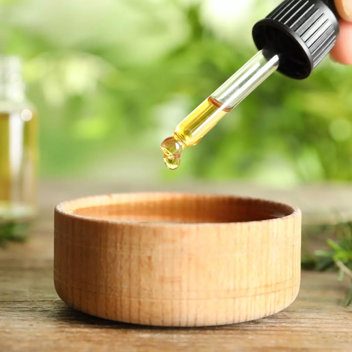 Siapa yang Cocok Menggunakan Tea Tree Oil?