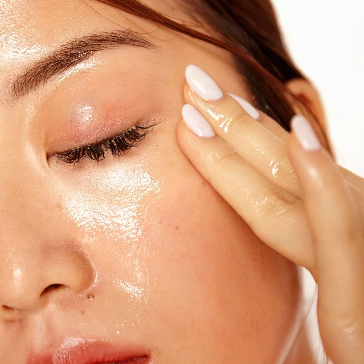 Cara Menggunakan Jojoba Oil untuk Perawatan Wajah